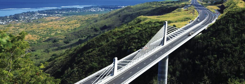 Vue aeriene de la route des tamarins